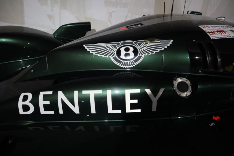 Bentley SPEED 8