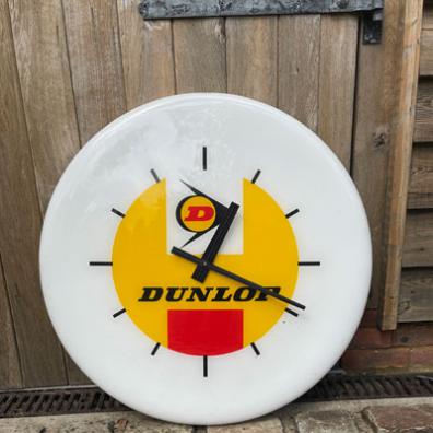 Dunlop clock